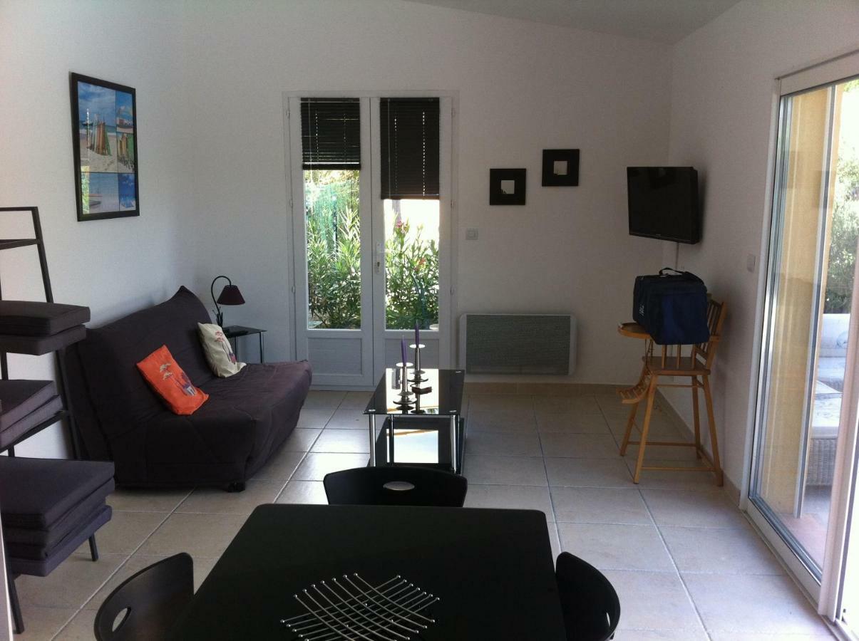 Les Cigales Des Pres Appartement Aups Buitenkant foto