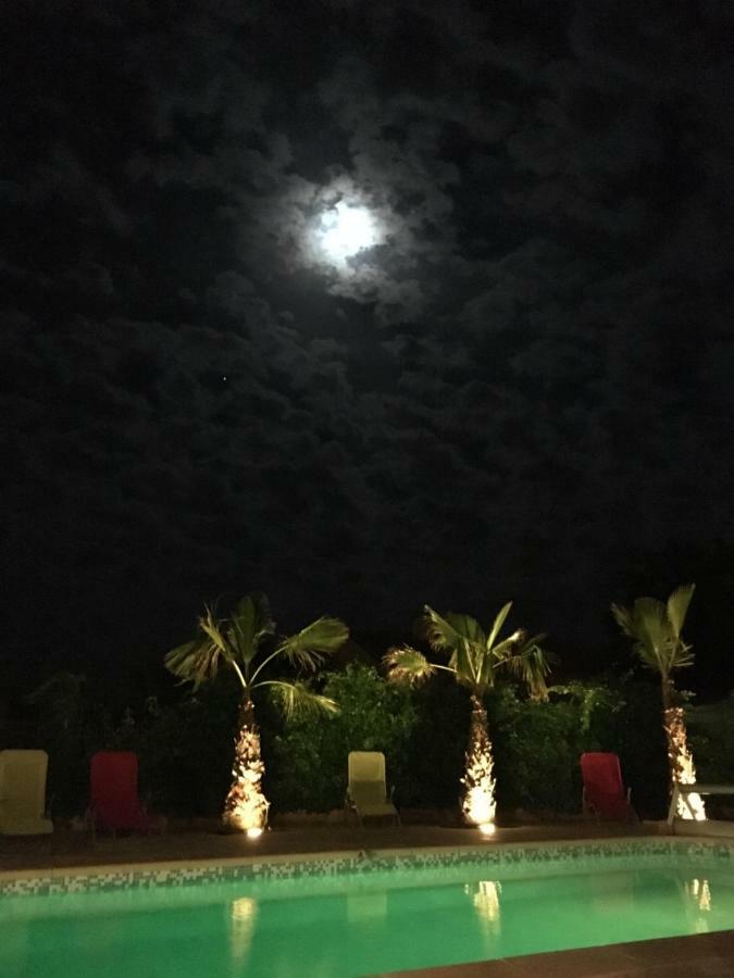 Les Cigales Des Pres Appartement Aups Buitenkant foto